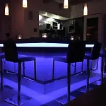 Hotel30 - Adults Only