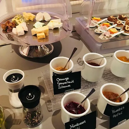 Hotel30 - Adults Only 3* Annenheim