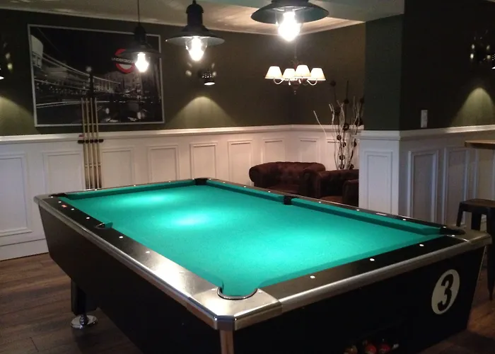 فندق Hotel30 - Adults Only