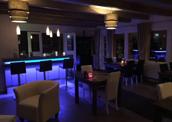 Hotel30 - Adults Only فندق 3*