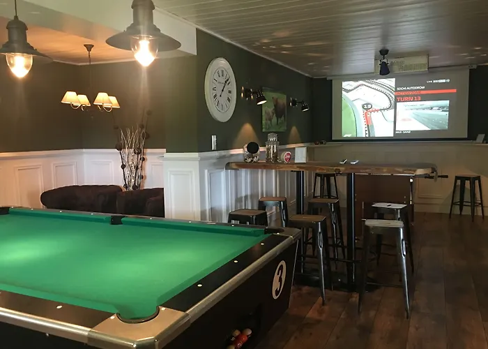 Hotel30 - Adults Only فندق 3*